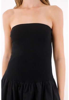 Tennis Vestido Largo Strapless Silueta Globo Negro Para Mujer