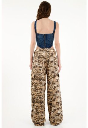 Pantalón Tipo Cargo Camuflado Para Mujer