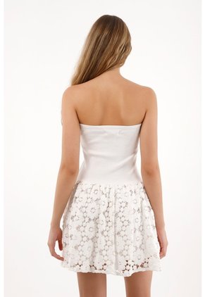 Tennis Vestido Corto Strapless Crudo Con Textura Suave Para Mujer