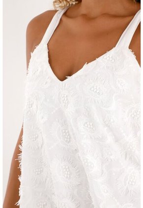 Tennis Vestido Corto Con Tela Bordada En Delantero Crudo Para Mujer