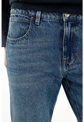 Jean Recto De Tiro Alto Con Doble Pretina Para Hombre