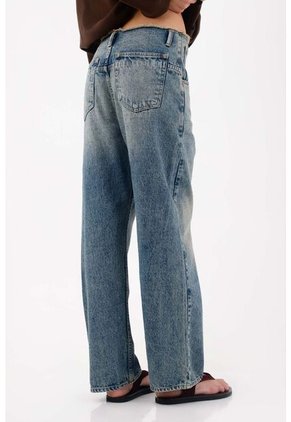 Tennis Jeans Recto En Denim Azul Medio Con Efecto Vintage Difuminado Para Mujer