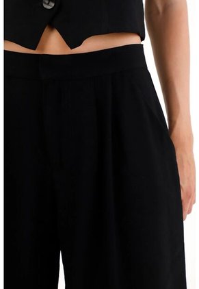 Tennis Pantalón Recto Con Prenses En Frente Negro Para Mujer