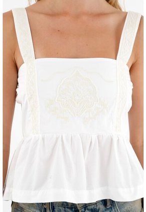 Tennis Camisa Crudo Con Escote Recto Para Mujer