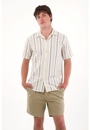 Bermuda Tipo Chino Con Bolsillos De Ribete Café Para Hombre