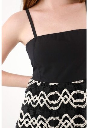 Tennis Vestido Corto Con Volumen Y Falda Tejida Negro Para Mujer