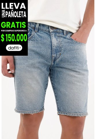 Tennis Bermuda Fit Recto Con Bajo Deshilachado En Denim Para Hombre Tennis