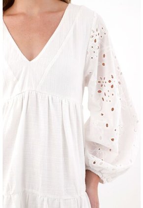 Tennis Vestido Corto De Manga Larga En Ojalillo Para Mujer