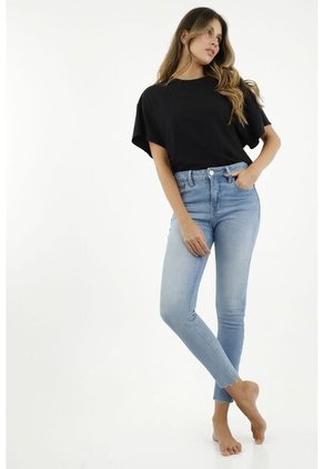 Jean Azul Con Desgaste Frontal Para Mujer