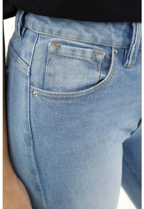 Jean Azul Con Desgaste Frontal Para Mujer