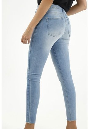 Jean Azul Con Desgaste Frontal Para Mujer