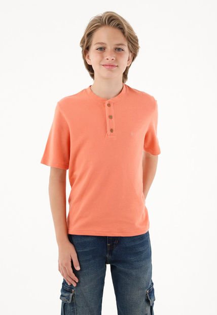 Camiseta Naranja Con Perilla De Botones Para Niño