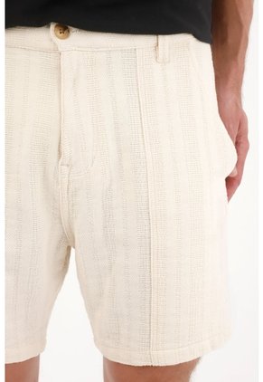 Tennis Bermuda En Tela Con Textura Crudo Para Hombre