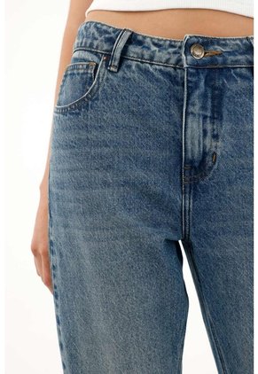 Tennis Jean Mom De Tiro Alto Crop Azul Para Mujer