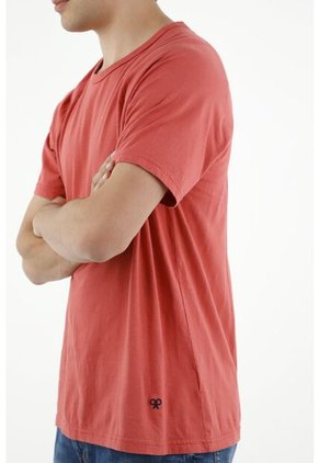 Camiseta Roja Con Detalle Frontal Para Hombre