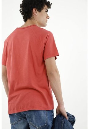 Camiseta Roja Con Detalle Frontal Para Hombre