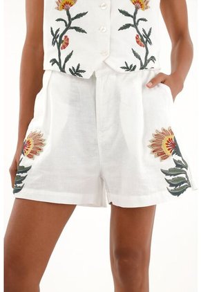 Tennis Bermuda Crudo Con Bordados Decorativos Para Mujer