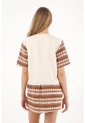 Tennis Camisa Manga Corta En Mix De Telas Crudo Para Mujer