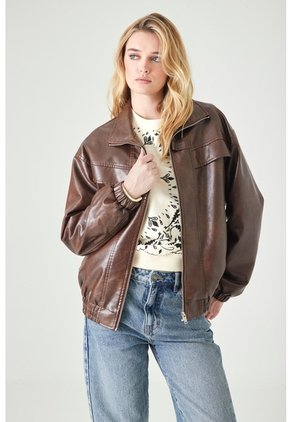 Tennis Chaqueta Bomber Con Argolla En El Cuello Tipo Cuero Café Para Mujer