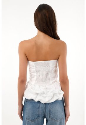 Tennis Camisa Strapless Con Corte Abombachado Crudo Para Mujer