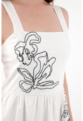 Tennis Vestido Amplio De Tiras Con Bordado Crudo Para Mujer