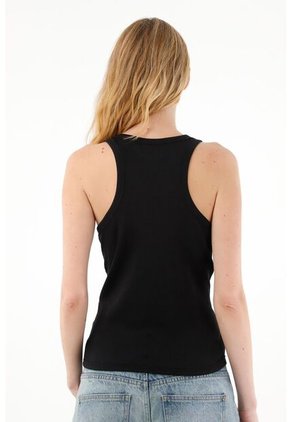 Tennis Camiseta Negra Con Manualidad En Crochet Para Mujer