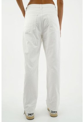 Jean Crudo Con Piedras Decorativas Para Mujer