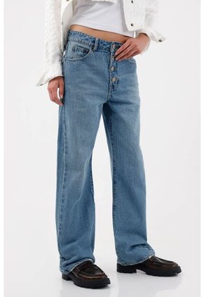 Tennis Jean Recto Con Botonadura Visible En Denim Para Mujer