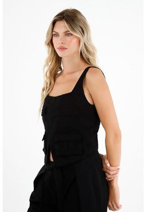 Tennis Camisa Negra Con Bolsillos Cargo Para Mujer