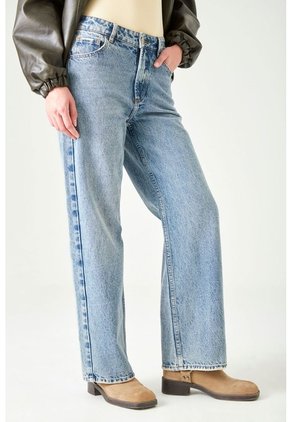 Tennis Jean Recto Con Pretina En Denim Para Mujer