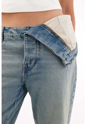 Tennis Jean Recto De Tiro Medio Con Doblez En Pretina Azul Para Mujer