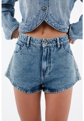 Tennis Bermuda Para Mujer De Denim Azul Claro Fit Relajado Con Ruedo Curvo
