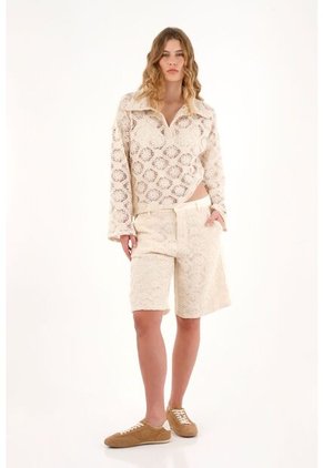 Tennis Bermuda Tradicional Larga Crudo Con Encajes Para Mujer