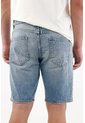 Tennis Bermuda Fit Recto Con Bajo Deshilachado En Denim Para Hombre de Tennis