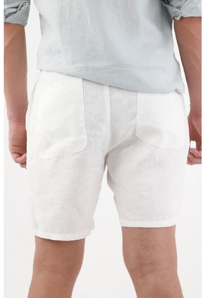 Tennis Bermuda Chino Fit Con Bolsillos Diagonales En Lino Blanco Para Hombre
