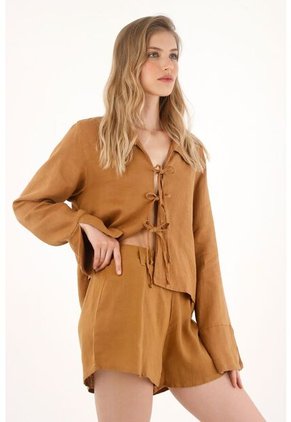 Tennis Short En 100% Lino Con Prense Y Vuelo Para Mujer