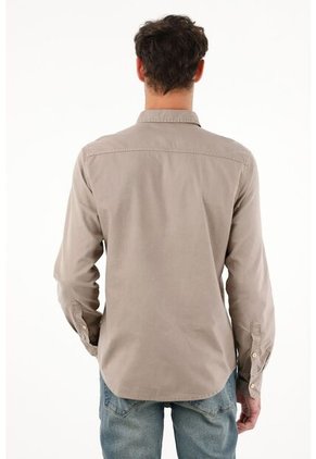 Camisa Manga Larga Con Raqueta Bordada Café Para Hombre