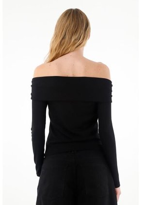 Camiseta Off Shoulder Negra Para Mujer