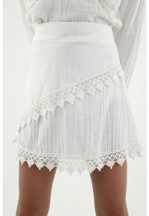 Falda Crudo Con Corte Para Niña