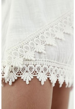 Falda Crudo Con Corte Para Niña