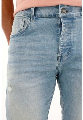 Tennis Jean Azul Súper Skinny Con Rotos Para Hombre