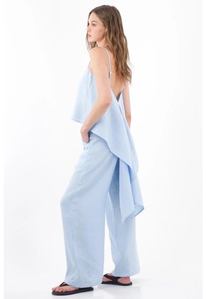 Tennis Top Holgado Con Bajo Asimétrico De Lino Azul Claro Para Mujer