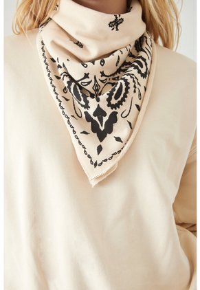 Tennis Buzo Relaxed Fit Con Hombro Caído Y Rib Ancho En Algodón Crema Para Mujer