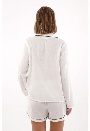 Tennis Set De Pijama Con Short Crudo Para Mujer