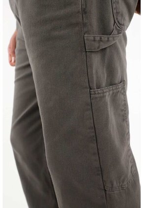 Tennis Pantalón Tipo Carpenter Gris Para Hombre