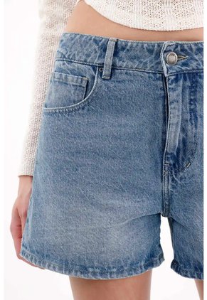 Tennis Bermuda De Tiro Corto Con Lavado Vintage En Denim Para Mujer