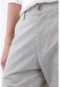 Tennis Bermuda Chino Fit Recto Con Micro Rayas Verticales En Algodón Gris Para Hombre de Tennis