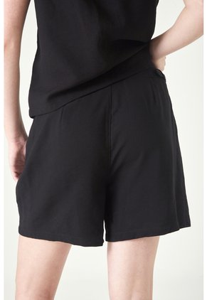 Tennis Bermuda Fit Relajado Con Bolsillos Laterales En Negra Para Mujer