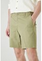 Tennis Bermuda Tradicional Con Bolsillos Diagonales En Algodón Verde Oliva Para Hombre de Tennis