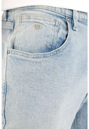 Tennis Jean Nudy Azul Claro Con Raqueta Bordada En Relojera Para Hombre